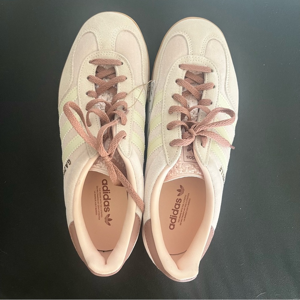 Adidas Gazelle Indoor Women's Cream and Pink Sneakers Size 7.5